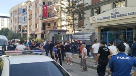 İzmir'de polis merkezine yönelik saldırı: Gözaltına alınan 27 kişiden 16'sı serbest