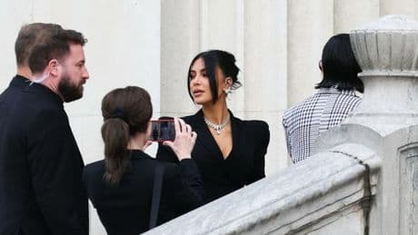 Le moment Kim Kardashian, face à ses braqueurs au Palais de justice de Paris : « Je tiens à dire que je vous pardonne, mais cela n’efface pas le traumatisme »
