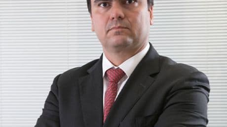 Itaú ratifica su demanda contra el directivo de Santander Broedel por desvío de fondos