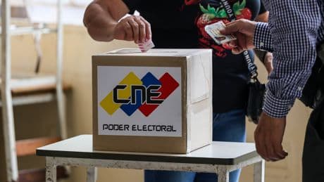 La farsa electoral se convirtió en protesta ciudadana, con abstención superior al 80%, según los primeros estudios independientes