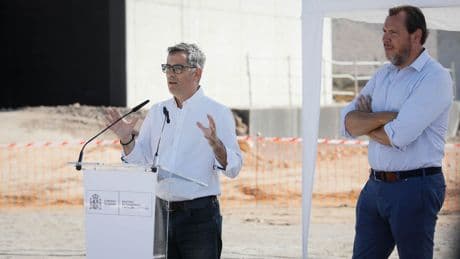 El Gobierno del 'si quieren ayuda, que la pidan' busca tajada política en plena emergencia por los incendios