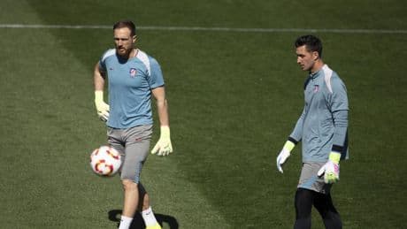 Jan 'Zamora' Oblak se queda fuera, Musso apunta a titular contra Girona
