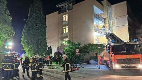 Patiënt gearresteerd voor aansteken brand in ziekenhuis waarbij drie mannen overleden