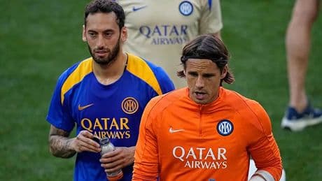 Inter cephesinden açıklama! Hakan Çalhanoğlu ve Yann Sommer'den kötü haber geldi