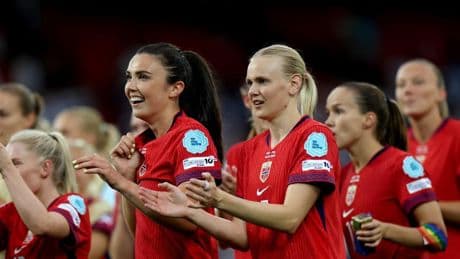 Noruega, clasificada y un dramático Finlandia-Suiza