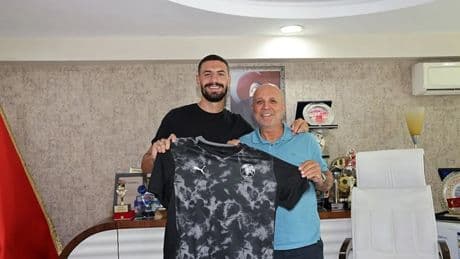 Merih Demiral’dan Alanyaspor’a ziyaret!