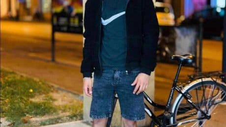 Rissa in centro, un 23enne ucciso con coltelli e cocci di bottiglia