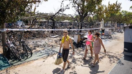 Incendio en un camping de El Vendrell: “Si la perra no avisa, morimos”