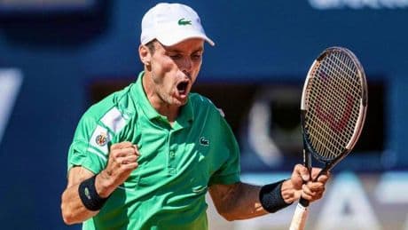 Roberto Bautista vence a Stefanos Tsitsipas y consigue el primer punto para España en la Copa Hopman