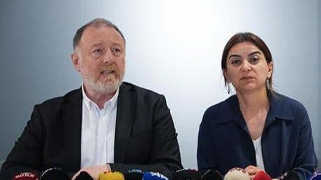 Sırrı Süreyya Önder'in ailesi ve parti temsilcileri taziyeleri kabul etti