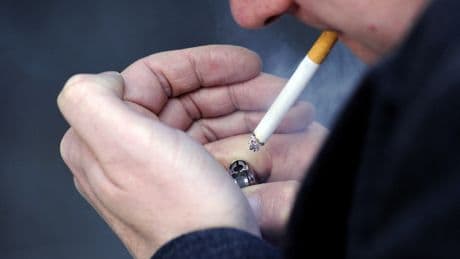 Plages, parcs, abords des écoles… l’interdiction de fumer s’étend à de nouveaux lieux dès le 1er juillet