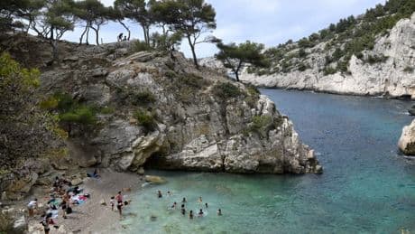 Marseille: un armateur condamné à 50.000 euros d'amende avec sursis pour mouillages interdits dans les calanques