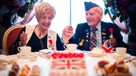 'Raise a glass': Pub hours extended for 80th VE Day celebrations