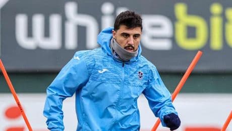 Trabzonspor'da Ozan Tufan 11'e dönüyor