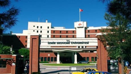 İzmir Ekonomi Üniversitesi’nden “Sağlıklı Kampüs” modeli