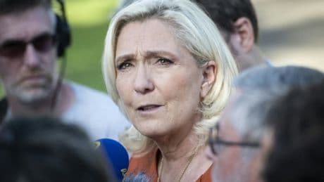 Nouveaux avocats, moral: comment Marine Le Pen se prépare à son procès en appel