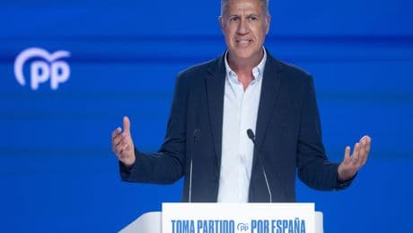 García Albiol insiste en negociar con Junts una moción de censura para echar a Sánchez