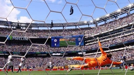 Joao Pedro aumenta la carnicería del Chelsea ante el PSG