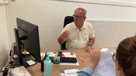 Pas-de-Calais: à 71 ans, un médecin sort de sa retraite et reprend les consultations