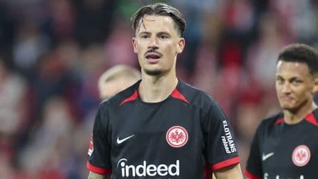 Es geht um seine Zukunft - Jetzt zittert Eintracht auch um DFB-Star Koch!