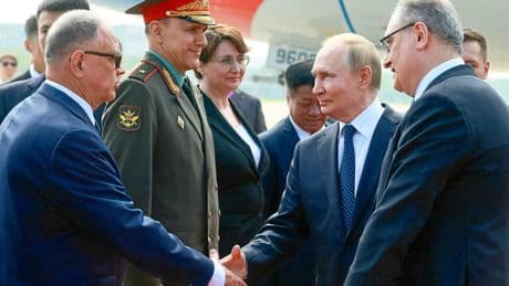 Pourquoi Vladimir Poutine se rend-il en Chine ce dimanche ?