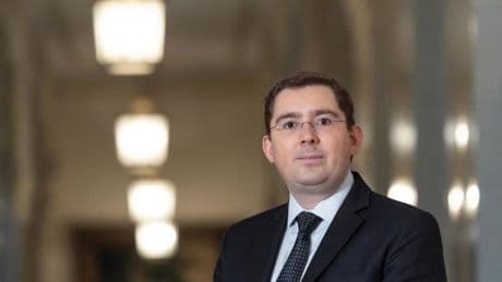 El frenazo del consumo y la inversión por los aranceles está provocando la desaceleración de la economía