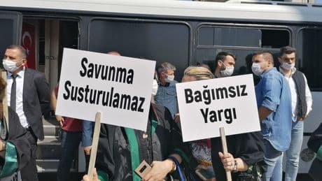 12 uluslararası örgütten İstanbul Barosu davasına tepki: Hukuk mesleğinin bağımsızlığına doğrudan bir saldırı