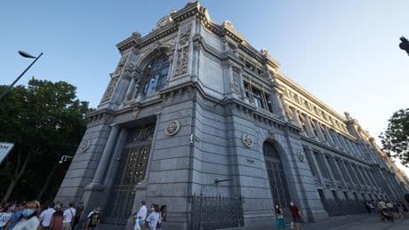 La rentabilidad de las letras del Tesoro a seis y doce meses cae por debajo del 2%