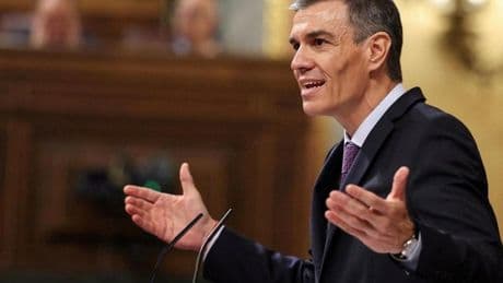 Sánchez salva con los socios el pleno de la corrupción y cobra aliento en un momento crítico