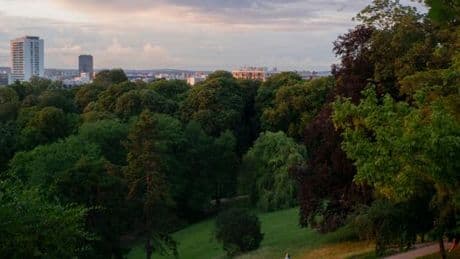 Corps retrouvé au parc des Buttes-Chaumont en 2023 : l’homme soupçonné d’avoir démembré son épouse sera jugé aux assises