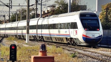 4.2 milyar TL'lik yatırım: Mardin-Nusaybin tren hattı hız kazanıyor! Güneydoğu'nun yeni ulaşım rotası olacak