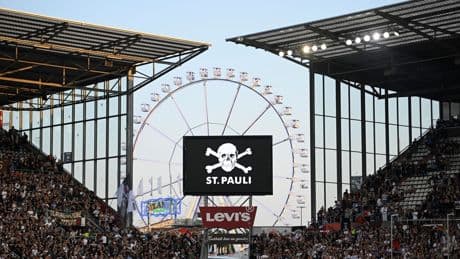 Fußball-Bundesliga: FC St. Pauli holt österreichischen Torwart Spari