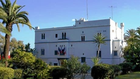 France, Algérie, ... Neuilly : la bataille des ambassades