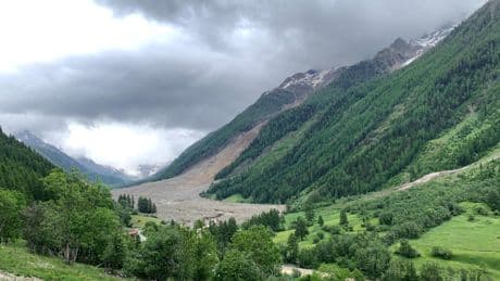 Éboulement en Suisse : des restes humains découverts dans les environs de Blatten