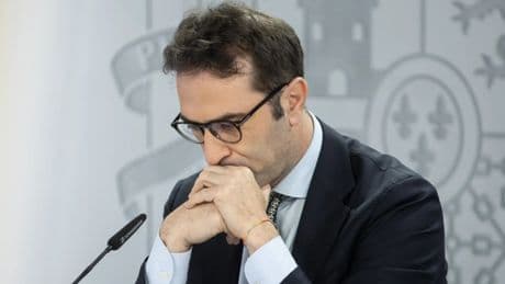 La Comisión Europea congela unos 1.000 millones del fondo de recuperación a España por no subir los impuestos al diésel