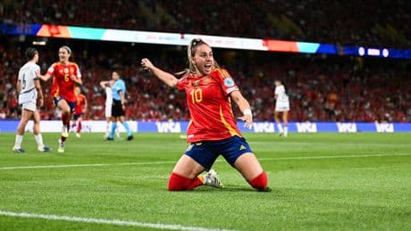 EK vrouwenvoetbal: Spanje mist twee penalty’s, maar gaat wel ten koste van Zwitserland naar halve finales