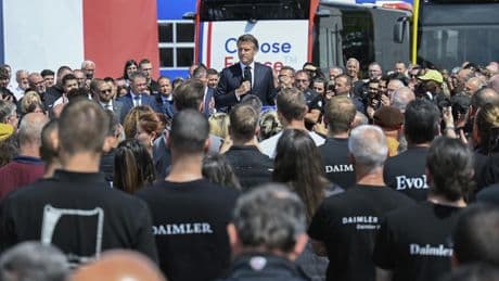 Sommet Choose France : derrière la vitrine, une réalité plus contrastée