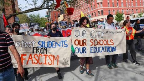 L’administration Trump revient sur la révocation de milliers de visas étudiants