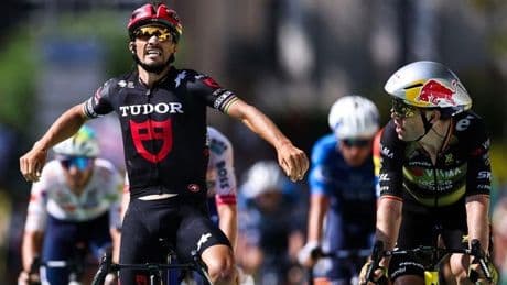 Alaphilippe, protagonista de un fin de semana surrealista en el Tour de Francia