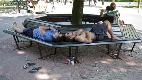 Temperatuur stijgt vandaag tot tropische 32 graden: maar hier zijn later vanavond stevige onweersbuien met kans op hagel