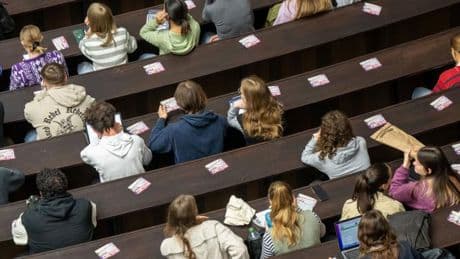 Gender Studies statt Naturwissenschaft – studiert die Jugend, was Deutschland braucht?