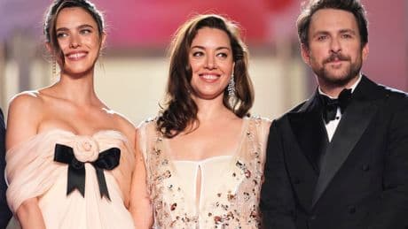 Filmfestspiele Cannes: Aubrey Plaza erstmals auf rotem Teppich nach Tod von Ehemann