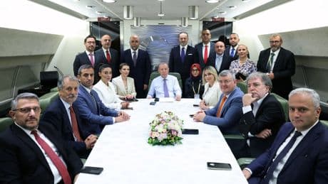 Son Dakika... Erdoğan uçakta konuştu: 'İmralı her türlü desteği veriyor'