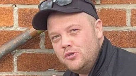 Dad-of-two suddenly dies after being 'bitten by venomous spider' he bought online