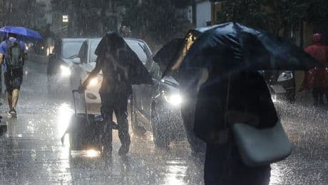 Cataluña arranca el curso en alerta por las lluvias a lo largo de todo el lunes