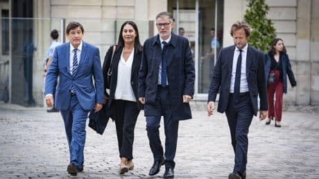 « C’est Olivier Faure ou le chaos » : après la chute de Bayrou, le PS fait monter les enchères