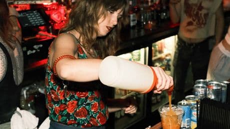 Why Gen Z Doesn’t Like Opening Bar Tabs