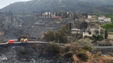 Chaleur et vent... Un dimanche «compliqué» face au feu dans l'Aude