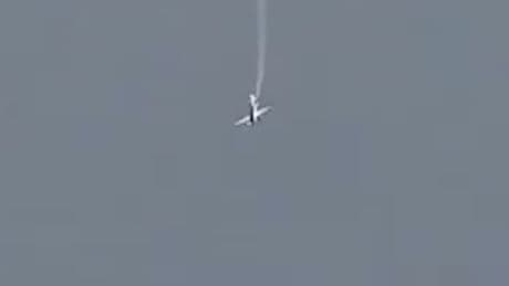 Pilot wird noch vermisst - Leichtflugzeug verunglückt bei Airshow