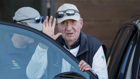 El rey emérito, Juan Carlos I, cumple cinco años fuera de España... con regresos puntuales